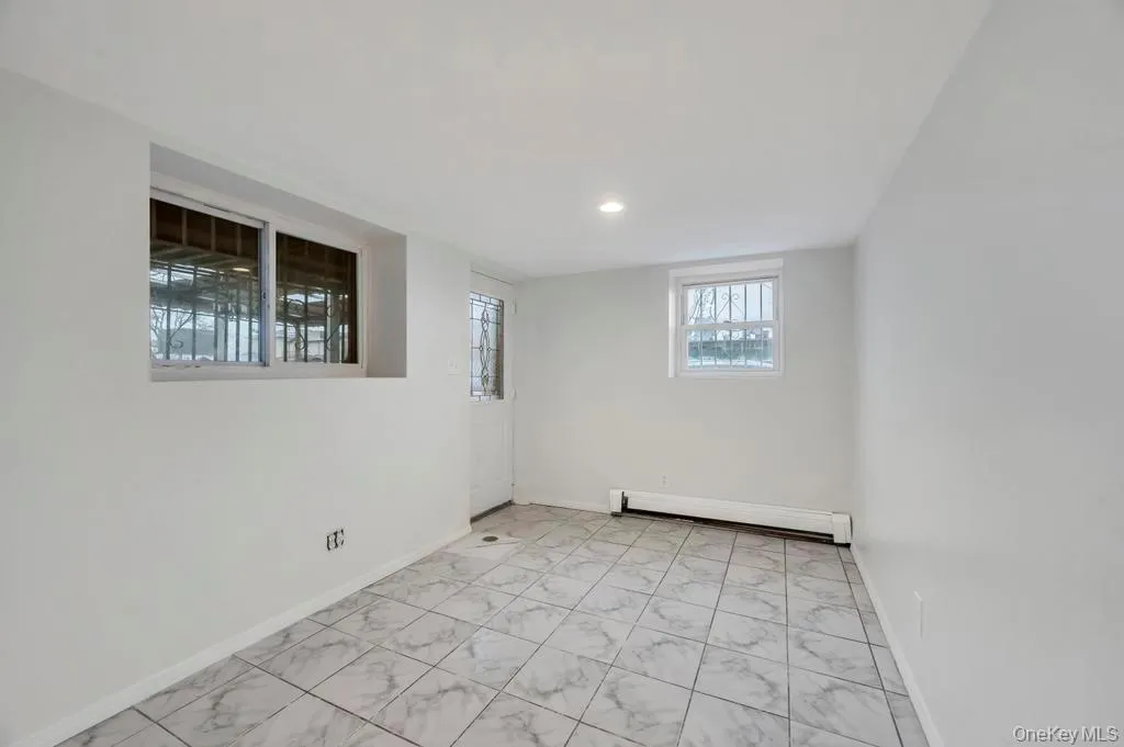 9402 23rd Avenue, New York, NY, 3 Bedrooms Bedrooms, 6 Rooms Rooms,1 BathroomBathrooms,Residential Lease,For Rent,23rd,0,963420 9402 23rd Avenue, New York, NY, 3 Bedrooms Bedrooms, 6 Rooms Rooms,1 BathroomBathrooms,Residential Lease,For Rent,23rd,0,963420