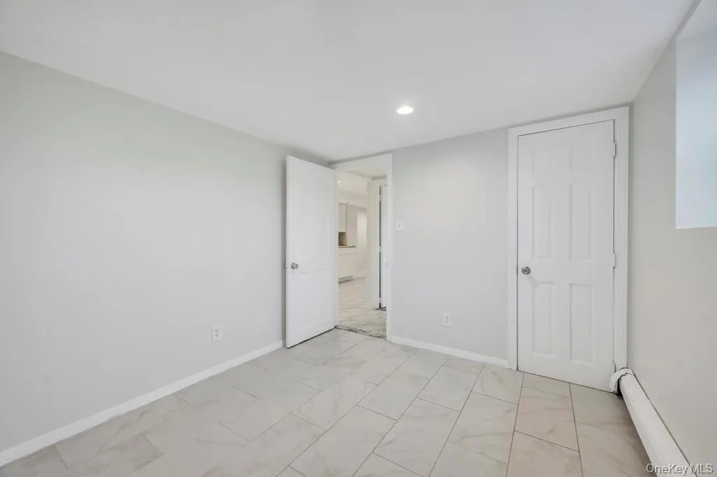 9402 23rd Avenue, New York, NY, 3 Bedrooms Bedrooms, 6 Rooms Rooms,1 BathroomBathrooms,Residential Lease,For Rent,23rd,0,963420 9402 23rd Avenue, New York, NY, 3 Bedrooms Bedrooms, 6 Rooms Rooms,1 BathroomBathrooms,Residential Lease,For Rent,23rd,0,963420