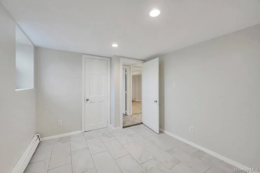 9402 23rd Avenue, New York, NY, 3 Bedrooms Bedrooms, 6 Rooms Rooms,1 BathroomBathrooms,Residential Lease,For Rent,23rd,0,963420 9402 23rd Avenue, New York, NY, 3 Bedrooms Bedrooms, 6 Rooms Rooms,1 BathroomBathrooms,Residential Lease,For Rent,23rd,0,963420