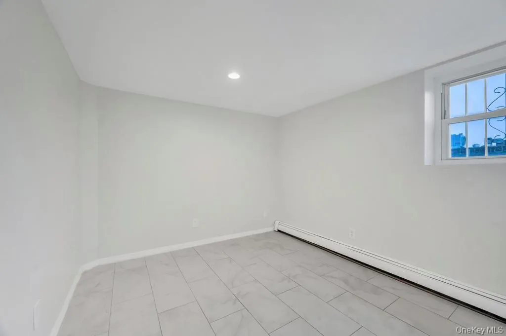 9402 23rd Avenue, New York, NY, 3 Bedrooms Bedrooms, 6 Rooms Rooms,1 BathroomBathrooms,Residential Lease,For Rent,23rd,0,963420 9402 23rd Avenue, New York, NY, 3 Bedrooms Bedrooms, 6 Rooms Rooms,1 BathroomBathrooms,Residential Lease,For Rent,23rd,0,963420