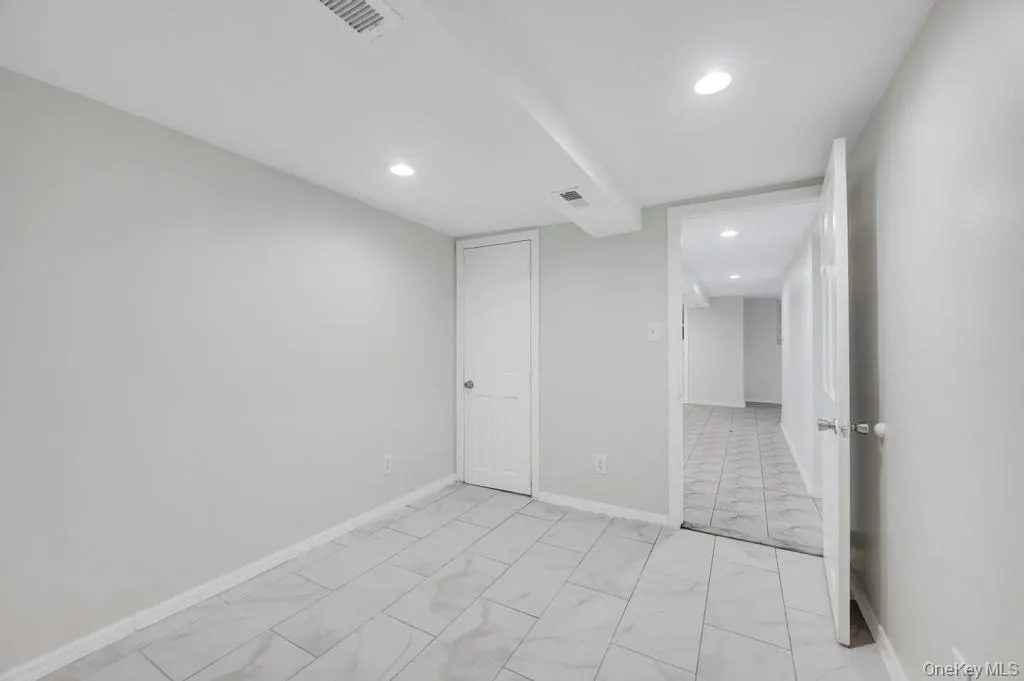 9402 23rd Avenue, New York, NY, 3 Bedrooms Bedrooms, 6 Rooms Rooms,1 BathroomBathrooms,Residential Lease,For Rent,23rd,0,963420 9402 23rd Avenue, New York, NY, 3 Bedrooms Bedrooms, 6 Rooms Rooms,1 BathroomBathrooms,Residential Lease,For Rent,23rd,0,963420