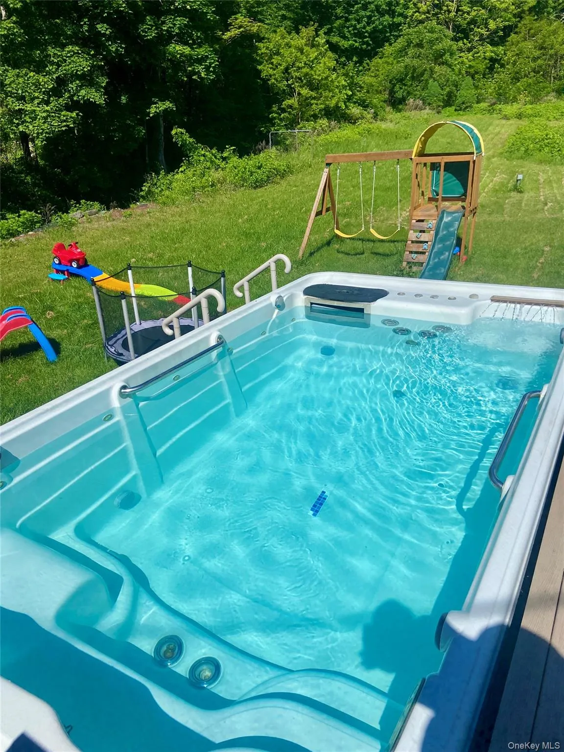 Fantastic large swim spa included! Fantastic large swim spa included!