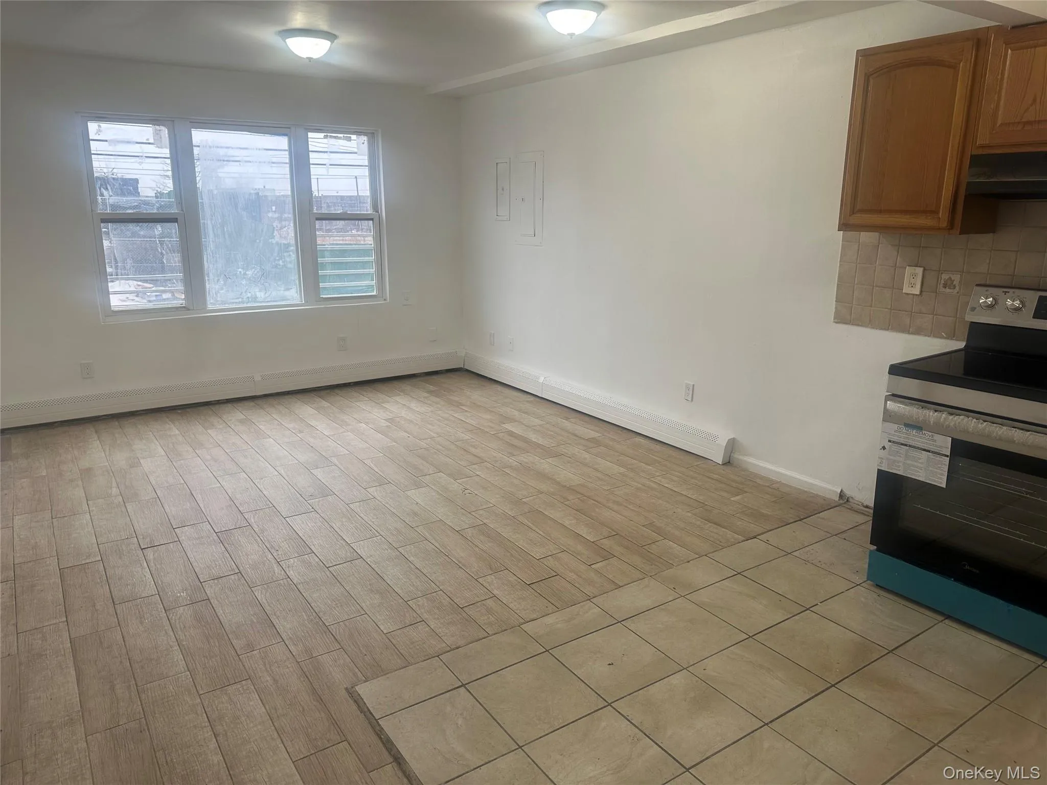 340 Beach 84th Street, New York, NY, 3 Bedrooms Bedrooms, 5 Rooms Rooms,1 BathroomBathrooms,Residential Lease,For Rent,Beach 84th,0,963460 340 Beach 84th Street, New York, NY, 3 Bedrooms Bedrooms, 5 Rooms Rooms,1 BathroomBathrooms,Residential Lease,For Rent,Beach 84th,0,963460