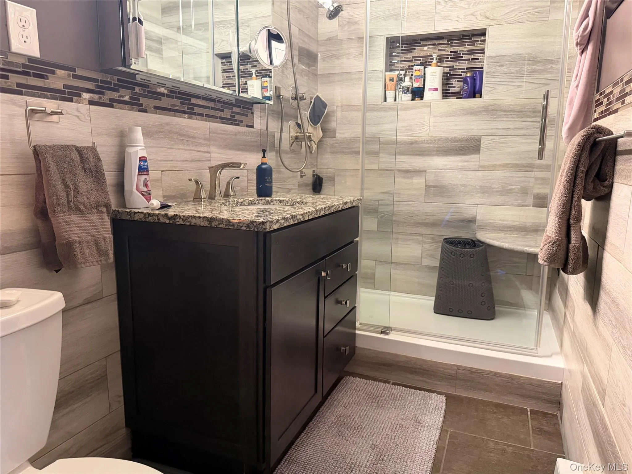 160 academy Street, Poughkeepsie, NY, 2 Bedrooms Bedrooms, 4 Rooms Rooms,1 BathroomBathrooms,Residential,For Rent,academy,0,963465 160 academy Street, Poughkeepsie, NY, 2 Bedrooms Bedrooms, 4 Rooms Rooms,1 BathroomBathrooms,Residential,For Rent,academy,0,963465