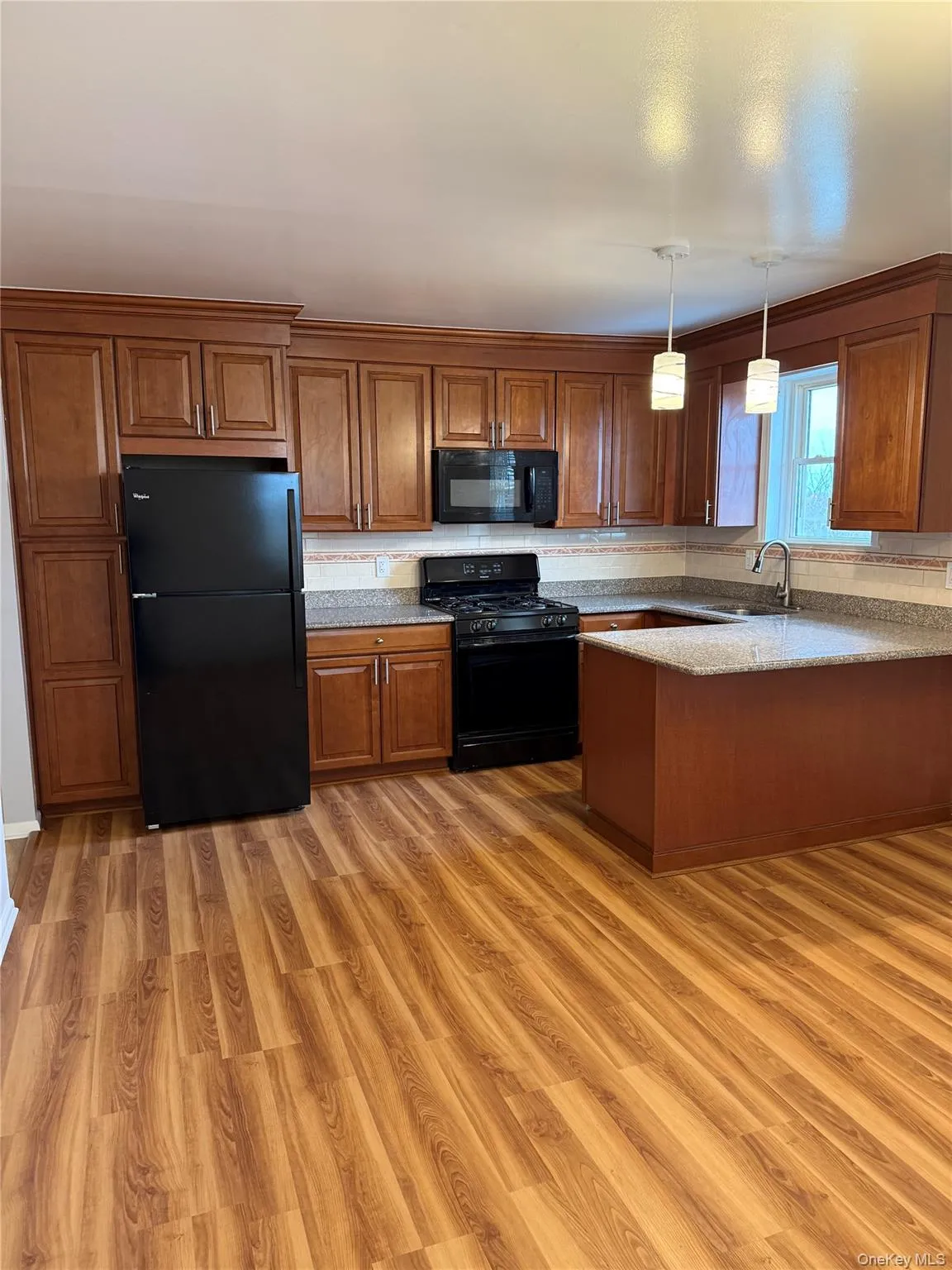 167 Lincoln Avenue, Yonkers, NY, 3 Bedrooms Bedrooms, 5 Rooms Rooms,1 BathroomBathrooms,Residential Lease,For Rent,Lincoln,0,963466 167 Lincoln Avenue, Yonkers, NY, 3 Bedrooms Bedrooms, 5 Rooms Rooms,1 BathroomBathrooms,Residential Lease,For Rent,Lincoln,0,963466