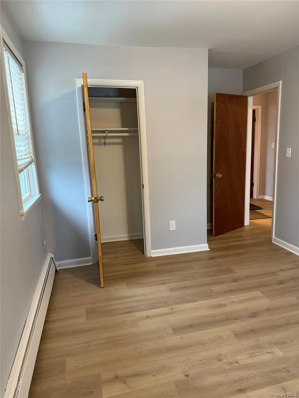 Alternate view Alternate view