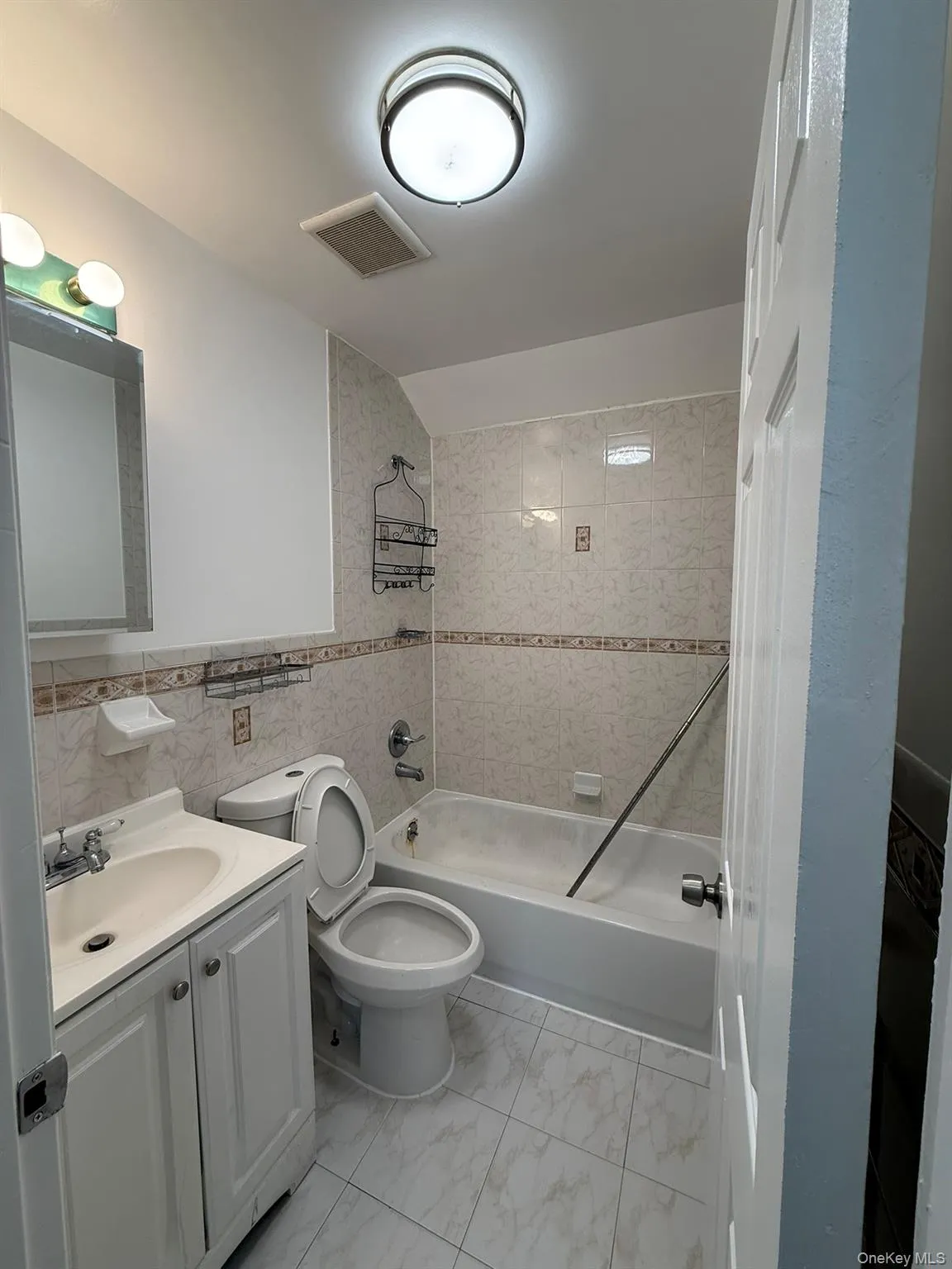 17634 133rd Avenue, New York, NY, 4 Bedrooms Bedrooms, 8 Rooms Rooms,2 BathroomsBathrooms,Residential Lease,For Rent,133rd,0,963475 17634 133rd Avenue, New York, NY, 4 Bedrooms Bedrooms, 8 Rooms Rooms,2 BathroomsBathrooms,Residential Lease,For Rent,133rd,0,963475