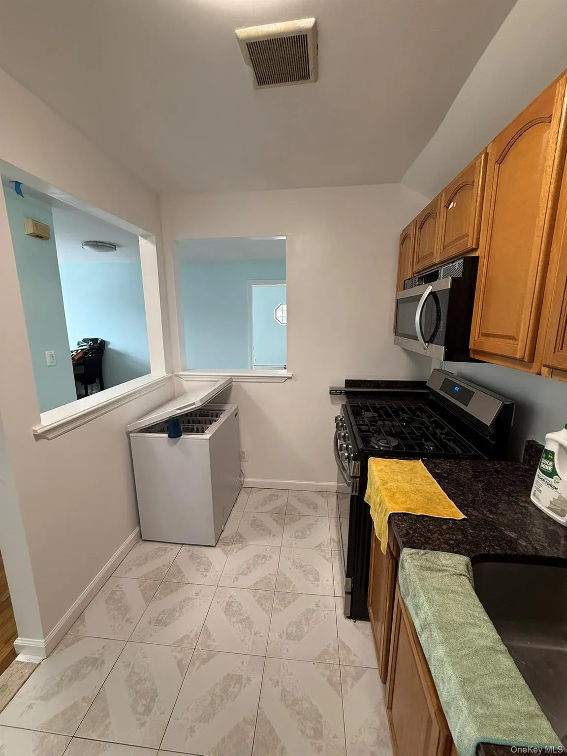 17634 133rd Avenue, New York, NY, 4 Bedrooms Bedrooms, 8 Rooms Rooms,2 BathroomsBathrooms,Residential Lease,For Rent,133rd,0,963475 17634 133rd Avenue, New York, NY, 4 Bedrooms Bedrooms, 8 Rooms Rooms,2 BathroomsBathrooms,Residential Lease,For Rent,133rd,0,963475