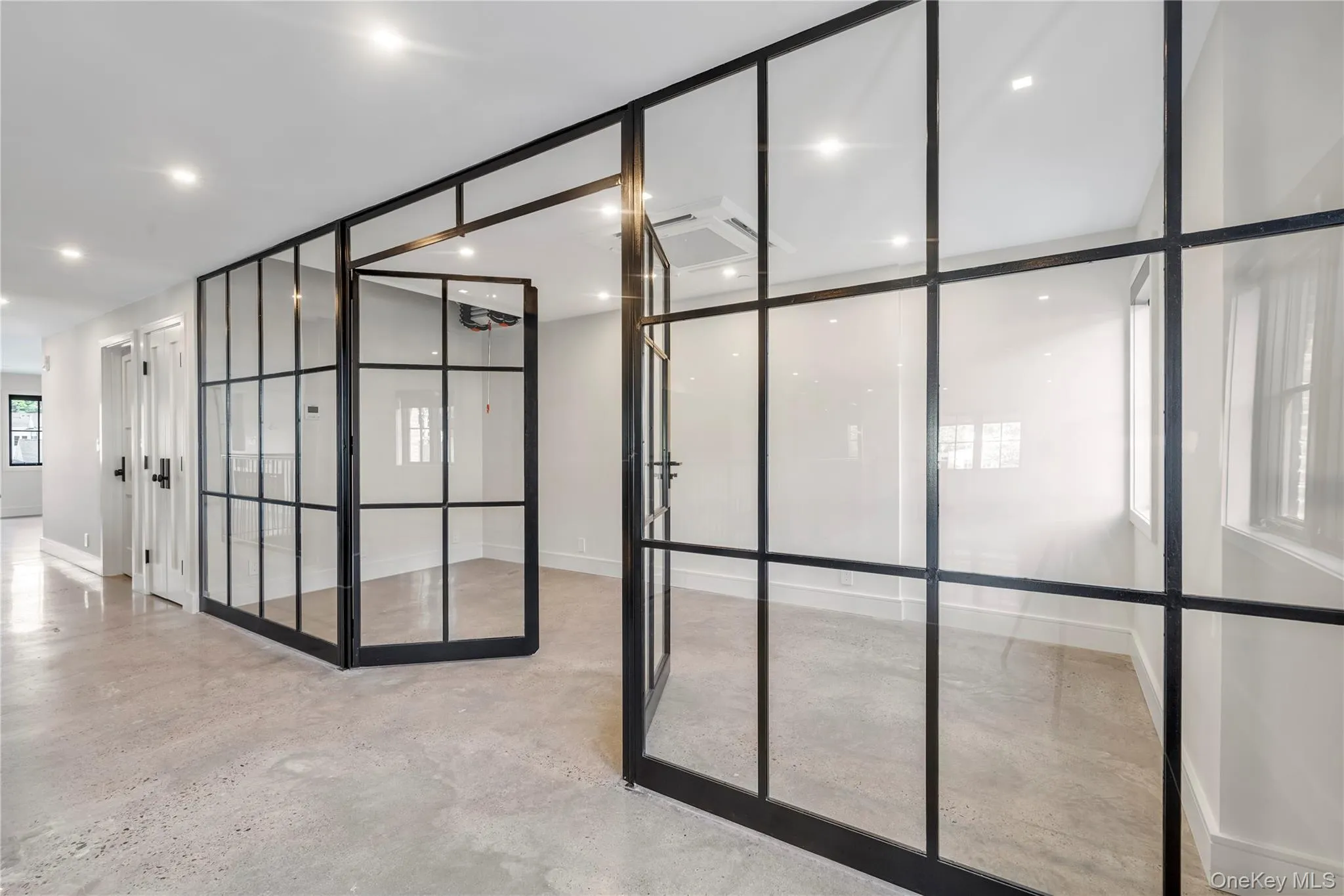 Possibilities are endless: Gym, Yoga Room, Home office? Possibilities are endless: Gym, Yoga Room, Home office?