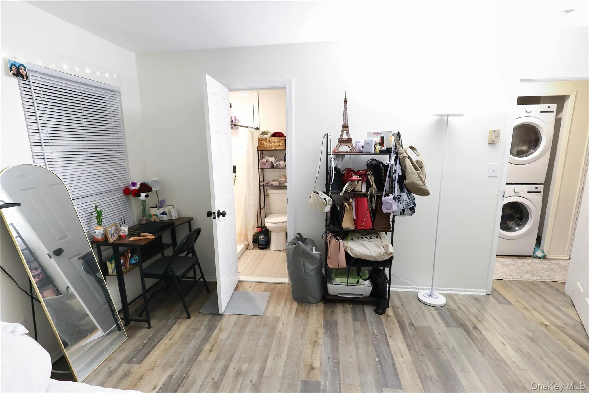 3 Saratoga Court, Brookhaven, NY, 2 Bedrooms Bedrooms, 5 Rooms Rooms,1 BathroomBathrooms,Residential Lease,For Rent,Saratoga,0,963493 3 Saratoga Court, Brookhaven, NY, 2 Bedrooms Bedrooms, 5 Rooms Rooms,1 BathroomBathrooms,Residential Lease,For Rent,Saratoga,0,963493