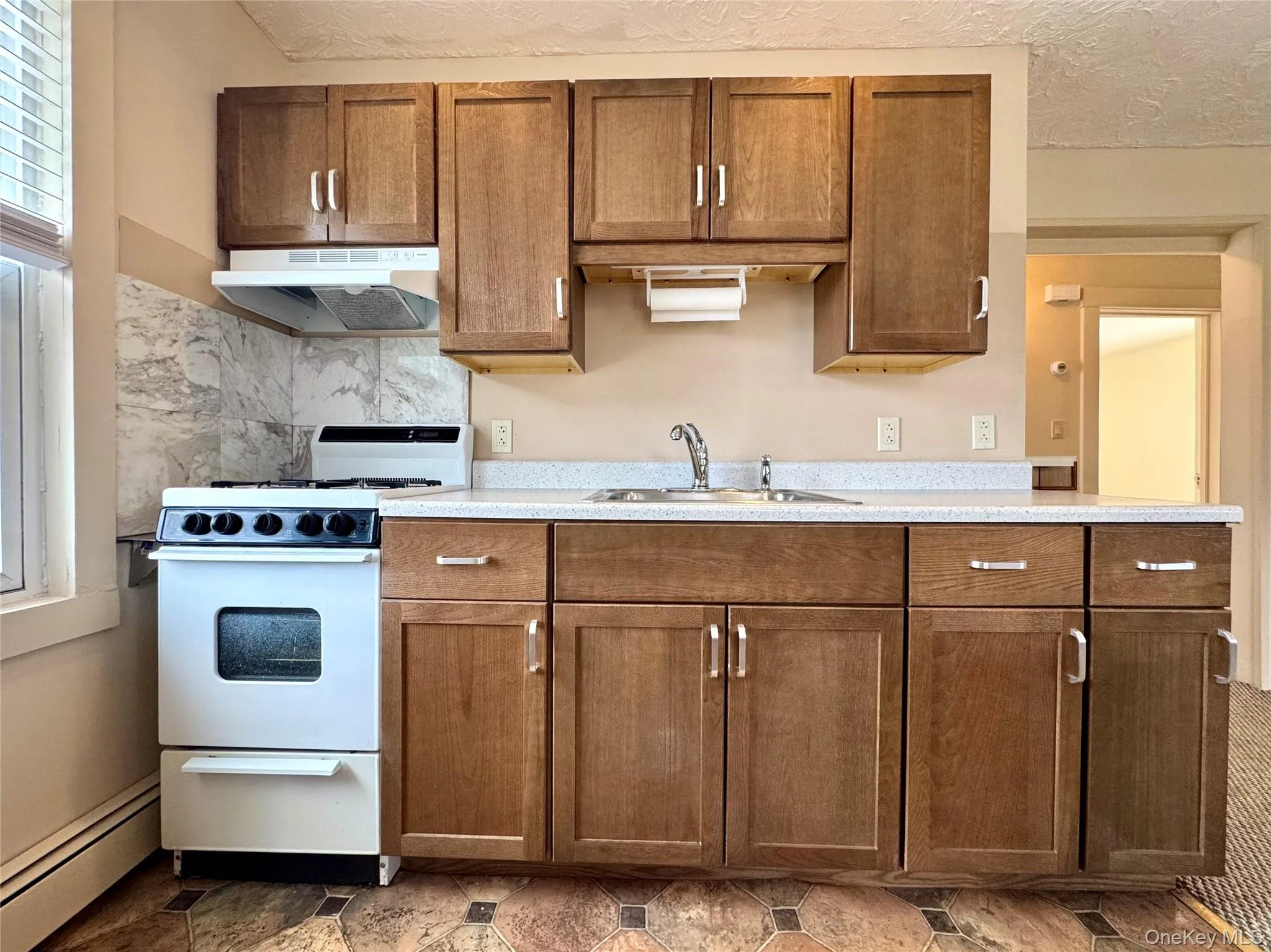 99 Jerusalem Avenue, Oyster Bay, NY, 2 Bedrooms Bedrooms, 5 Rooms Rooms,1 BathroomBathrooms,Residential Lease,For Rent,Jerusalem,0,963502 99 Jerusalem Avenue, Oyster Bay, NY, 2 Bedrooms Bedrooms, 5 Rooms Rooms,1 BathroomBathrooms,Residential Lease,For Rent,Jerusalem,0,963502