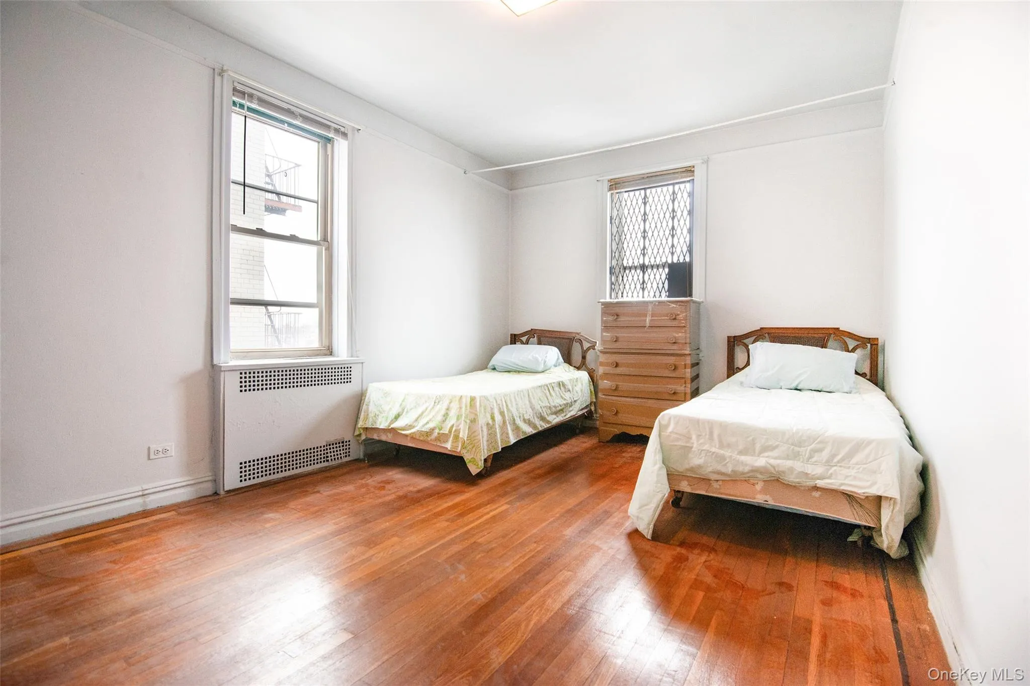 3321 Bruckner Boulevard, New York, NY, 1 Bedroom Bedrooms, 3 Rooms Rooms,1 BathroomBathrooms,Residential,For Rent,Bruckner,0,963532 3321 Bruckner Boulevard, New York, NY, 1 Bedroom Bedrooms, 3 Rooms Rooms,1 BathroomBathrooms,Residential,For Rent,Bruckner,0,963532