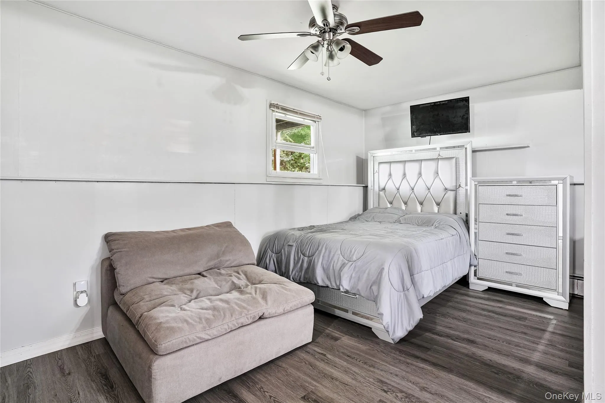 5 Walnut Court, Goshen, NY, 4 Bedrooms Bedrooms, 7 Rooms Rooms,2 BathroomsBathrooms,Residential,For Rent,Walnut,0,963560 5 Walnut Court, Goshen, NY, 4 Bedrooms Bedrooms, 7 Rooms Rooms,2 BathroomsBathrooms,Residential,For Rent,Walnut,0,963560