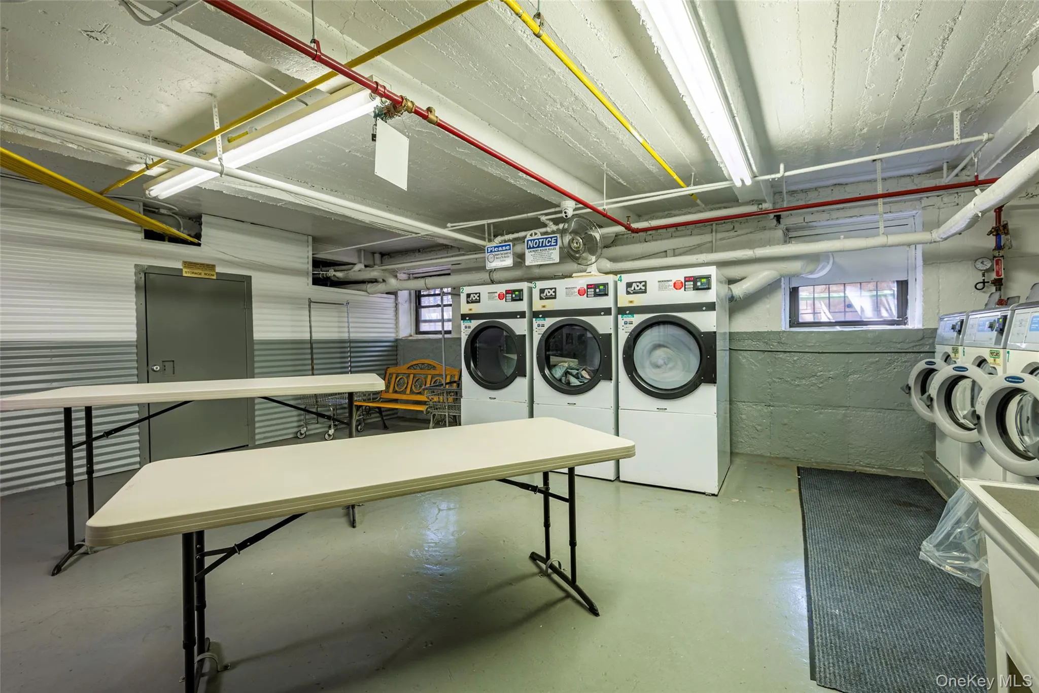 72-34 Austin Street, New York, NY, 1 Bedroom Bedrooms, 4 Rooms Rooms,1 BathroomBathrooms,Residential Lease,For Rent,Austin,0,963572 72-34 Austin Street, New York, NY, 1 Bedroom Bedrooms, 4 Rooms Rooms,1 BathroomBathrooms,Residential Lease,For Rent,Austin,0,963572