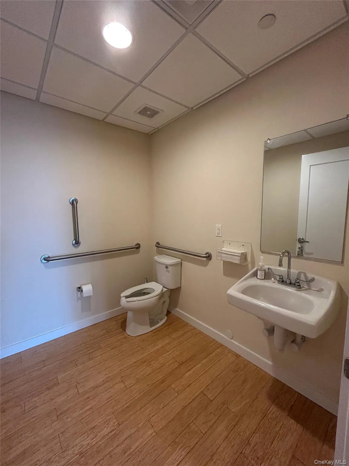 51 Springside Avenue, Poughkeepsie, NY, ,Commercial Lease,For Rent,Springside,0,963578 51 Springside Avenue, Poughkeepsie, NY, ,Commercial Lease,For Rent,Springside,0,963578