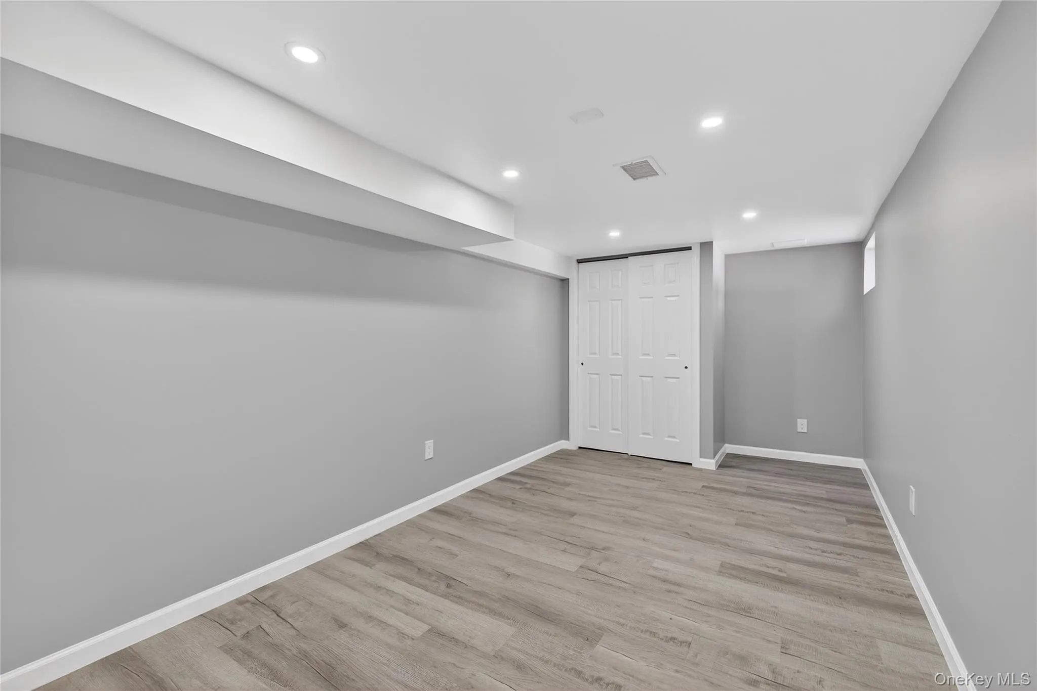 3103 Falcon Avenue, Brookhaven, NY, 5 Bedrooms Bedrooms, 8 Rooms Rooms,2 BathroomsBathrooms,Residential Lease,For Rent,Falcon,0,963587 3103 Falcon Avenue, Brookhaven, NY, 5 Bedrooms Bedrooms, 8 Rooms Rooms,2 BathroomsBathrooms,Residential Lease,For Rent,Falcon,0,963587