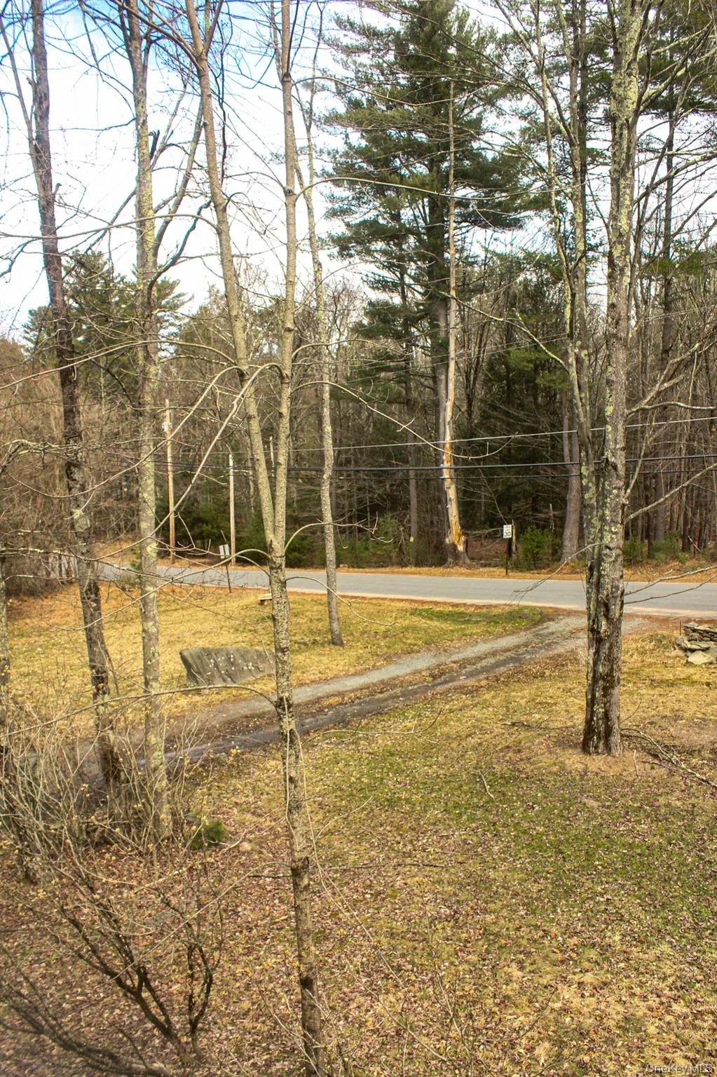 29 Schultz Road, Thompson, NY, 2 Bedrooms Bedrooms, 3 Rooms Rooms,1 BathroomBathrooms,Residential Lease,For Rent,Schultz,0,963589 29 Schultz Road, Thompson, NY, 2 Bedrooms Bedrooms, 3 Rooms Rooms,1 BathroomBathrooms,Residential Lease,For Rent,Schultz,0,963589