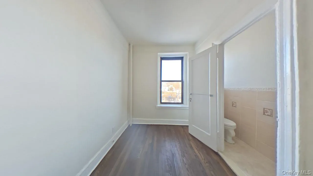 100 Pelham Road, New Rochelle, NY, 3 Bedrooms Bedrooms, 6 Rooms Rooms,2 BathroomsBathrooms,Residential,For Rent,Pelham,0,963591 100 Pelham Road, New Rochelle, NY, 3 Bedrooms Bedrooms, 6 Rooms Rooms,2 BathroomsBathrooms,Residential,For Rent,Pelham,0,963591