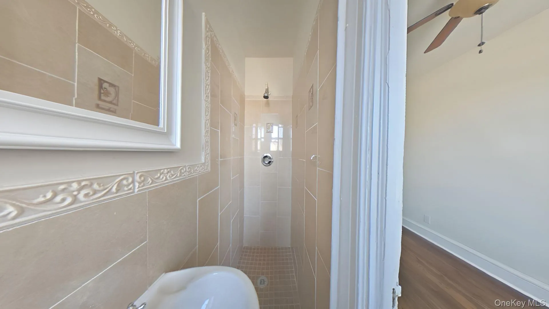 100 Pelham Road, New Rochelle, NY, 3 Bedrooms Bedrooms, 6 Rooms Rooms,2 BathroomsBathrooms,Residential,For Rent,Pelham,0,963591 100 Pelham Road, New Rochelle, NY, 3 Bedrooms Bedrooms, 6 Rooms Rooms,2 BathroomsBathrooms,Residential,For Rent,Pelham,0,963591