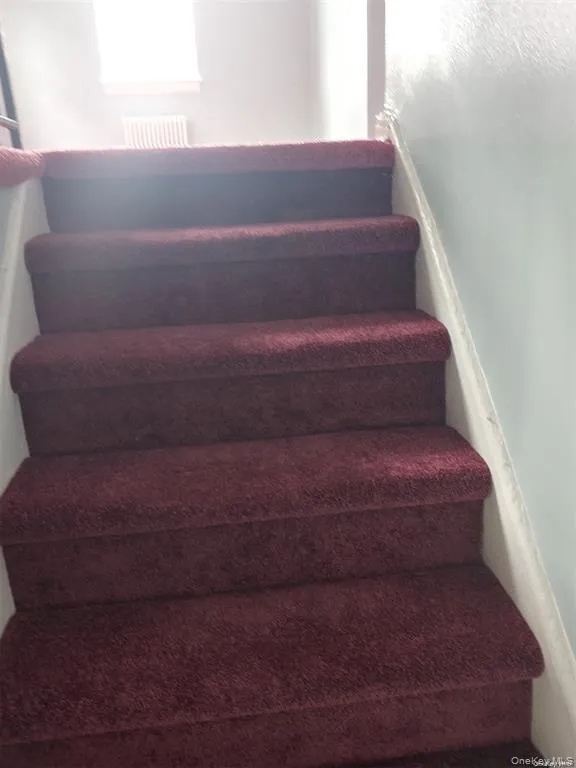 Staircase with radiator heating unit Staircase with radiator heating unit