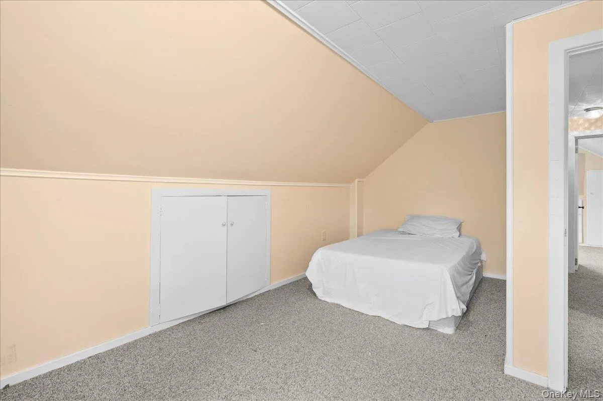 Bedroom #4 on second floor level with southern exposure Bedroom #4 on second floor level with southern exposure