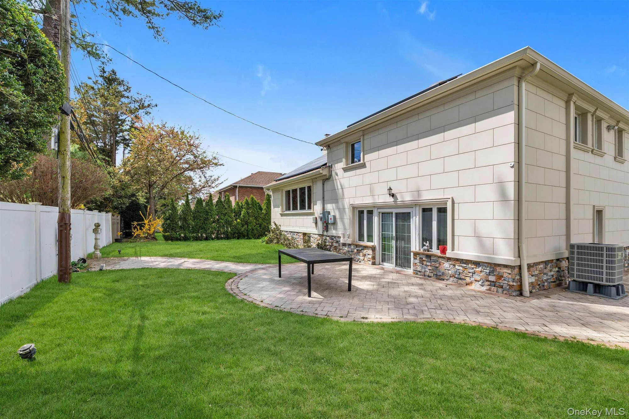 830 Pepperidge Road, North Hempstead, NY, 4 Bedrooms Bedrooms, 11 Rooms Rooms,3 BathroomsBathrooms,Residential Lease,For Rent,Pepperidge,0,963636 830 Pepperidge Road, North Hempstead, NY, 4 Bedrooms Bedrooms, 11 Rooms Rooms,3 BathroomsBathrooms,Residential Lease,For Rent,Pepperidge,0,963636