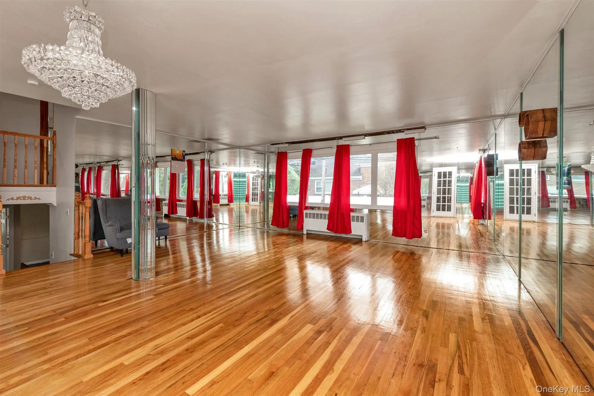 830 Pepperidge Road, North Hempstead, NY, 4 Bedrooms Bedrooms, 11 Rooms Rooms,3 BathroomsBathrooms,Residential Lease,For Rent,Pepperidge,0,963636 830 Pepperidge Road, North Hempstead, NY, 4 Bedrooms Bedrooms, 11 Rooms Rooms,3 BathroomsBathrooms,Residential Lease,For Rent,Pepperidge,0,963636