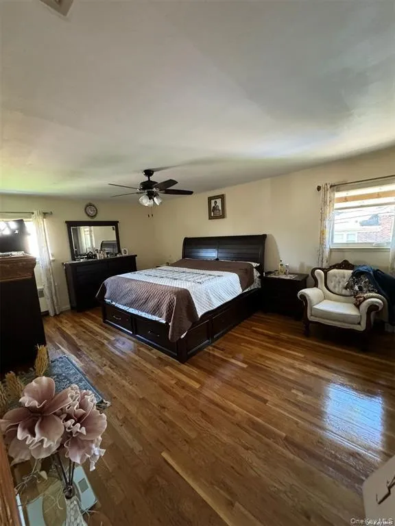 830 Pepperidge Road, North Hempstead, NY, 4 Bedrooms Bedrooms, 11 Rooms Rooms,3 BathroomsBathrooms,Residential Lease,For Rent,Pepperidge,0,963636 830 Pepperidge Road, North Hempstead, NY, 4 Bedrooms Bedrooms, 11 Rooms Rooms,3 BathroomsBathrooms,Residential Lease,For Rent,Pepperidge,0,963636