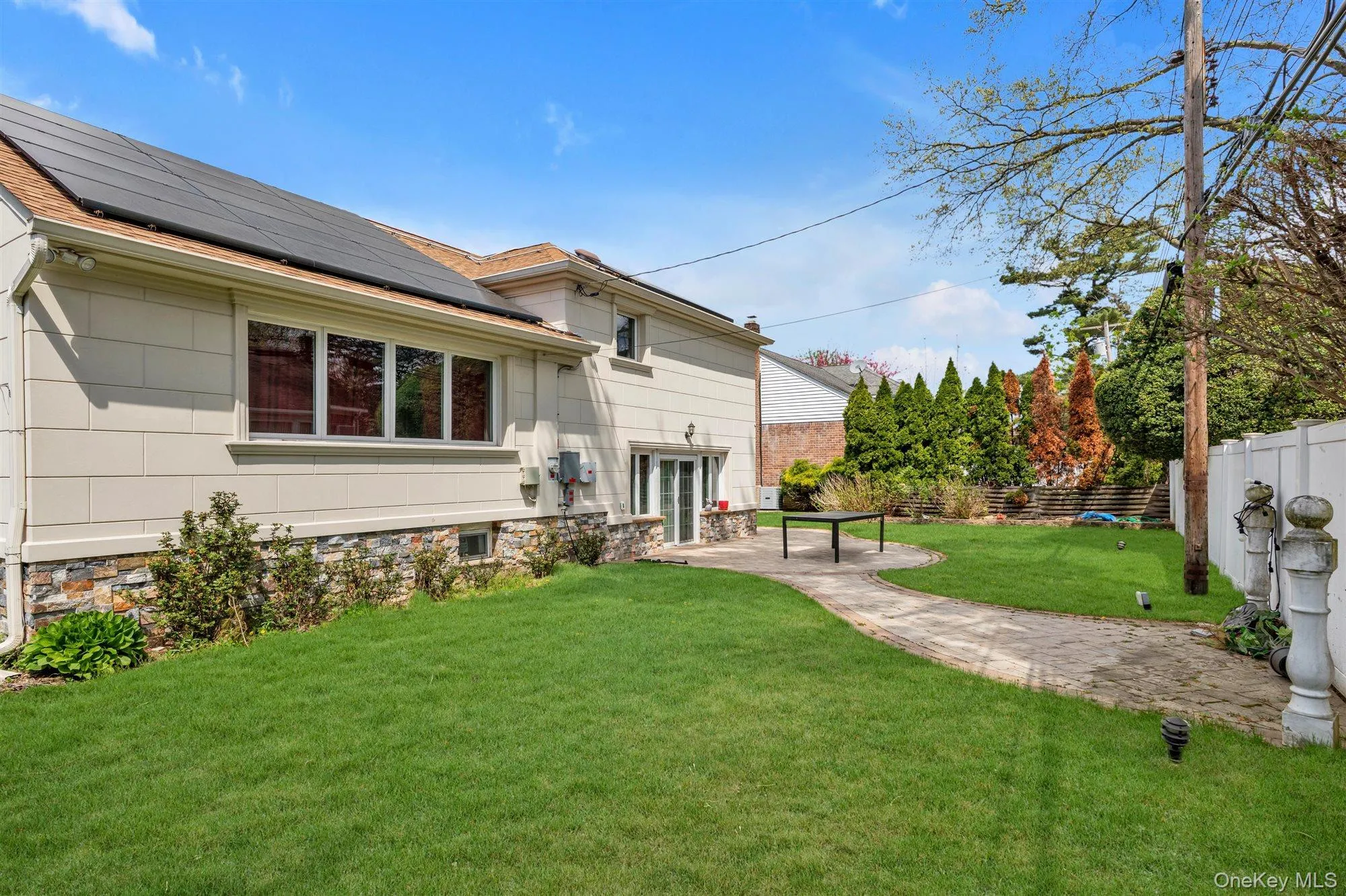 830 Pepperidge Road, North Hempstead, NY, 4 Bedrooms Bedrooms, 11 Rooms Rooms,3 BathroomsBathrooms,Residential Lease,For Rent,Pepperidge,0,963636 830 Pepperidge Road, North Hempstead, NY, 4 Bedrooms Bedrooms, 11 Rooms Rooms,3 BathroomsBathrooms,Residential Lease,For Rent,Pepperidge,0,963636