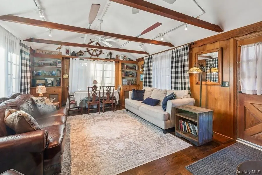 1850 Sterling Road, Southold, NY, 3 Bedrooms Bedrooms, 7 Rooms Rooms,1 BathroomBathrooms,Residential Lease,For Rent,Sterling,0,963696 1850 Sterling Road, Southold, NY, 3 Bedrooms Bedrooms, 7 Rooms Rooms,1 BathroomBathrooms,Residential Lease,For Rent,Sterling,0,963696