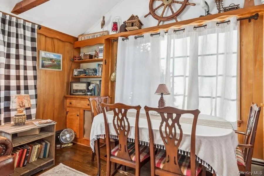 1850 Sterling Road, Southold, NY, 3 Bedrooms Bedrooms, 7 Rooms Rooms,1 BathroomBathrooms,Residential Lease,For Rent,Sterling,0,963696 1850 Sterling Road, Southold, NY, 3 Bedrooms Bedrooms, 7 Rooms Rooms,1 BathroomBathrooms,Residential Lease,For Rent,Sterling,0,963696