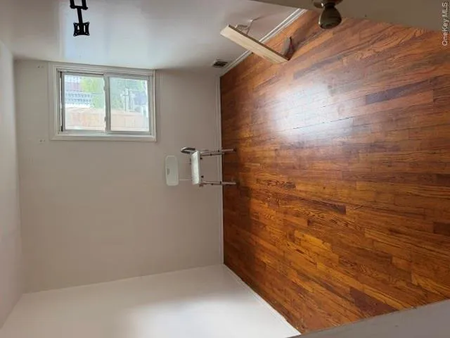268 Beach 17th Street, New York, NY, 3 Bedrooms Bedrooms, 6 Rooms Rooms,2 BathroomsBathrooms,Residential,For Rent,Beach 17th,0,963743 268 Beach 17th Street, New York, NY, 3 Bedrooms Bedrooms, 6 Rooms Rooms,2 BathroomsBathrooms,Residential,For Rent,Beach 17th,0,963743