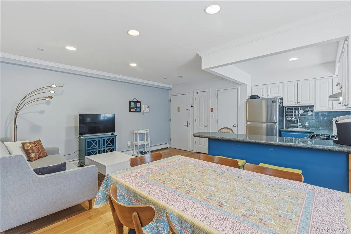 83-71 116th Street, New York, NY, 1 Bedroom Bedrooms, 4 Rooms Rooms,1 BathroomBathrooms,Residential,For Rent,116th,0,963745 83-71 116th Street, New York, NY, 1 Bedroom Bedrooms, 4 Rooms Rooms,1 BathroomBathrooms,Residential,For Rent,116th,0,963745