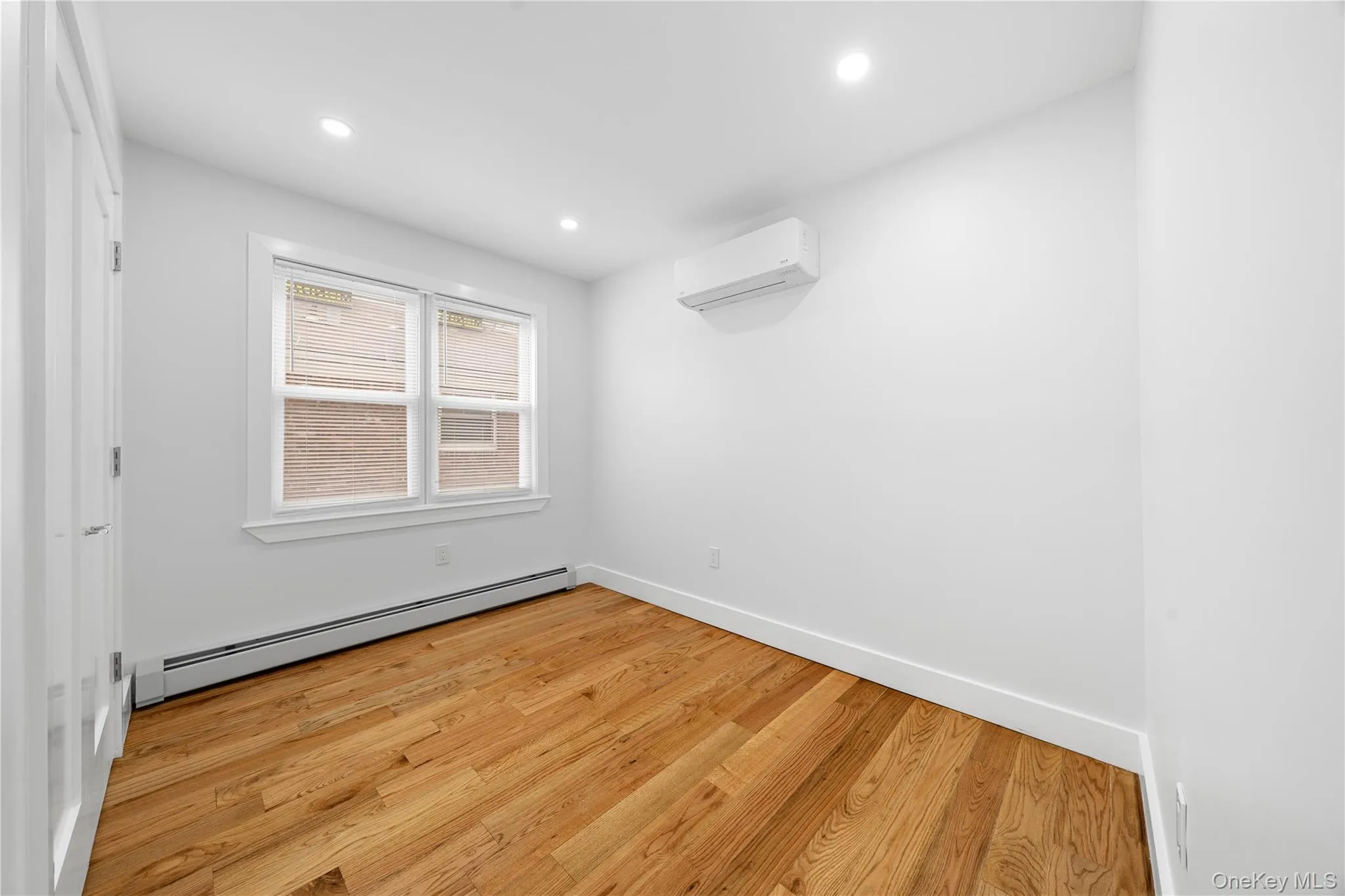 24533 147th Road, New York, NY, 4 Bedrooms Bedrooms, 5 Rooms Rooms,2 BathroomsBathrooms,Residential Lease,For Rent,147th,0,963748 24533 147th Road, New York, NY, 4 Bedrooms Bedrooms, 5 Rooms Rooms,2 BathroomsBathrooms,Residential Lease,For Rent,147th,0,963748