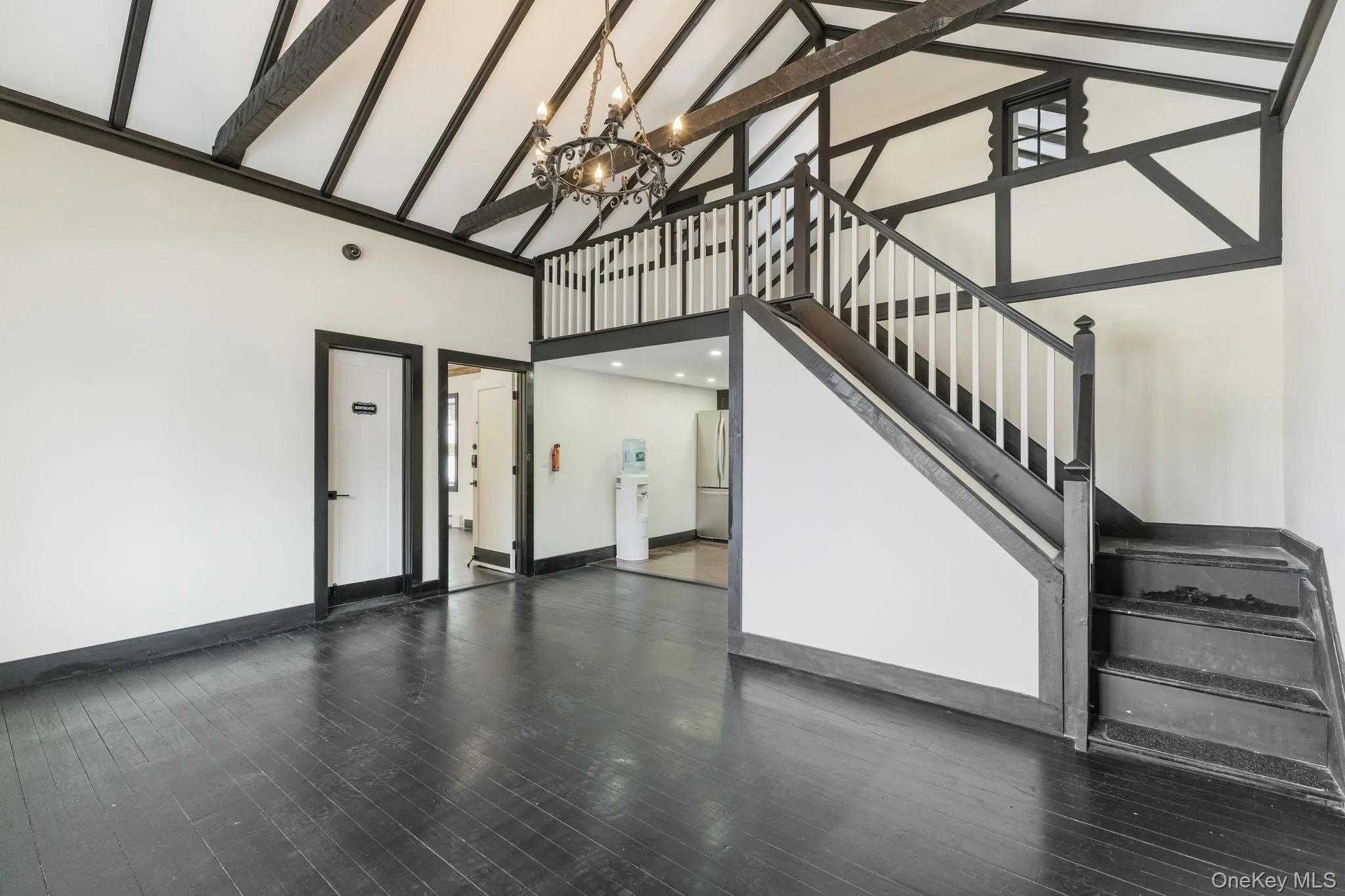 Dining area to the loft Dining area to the loft