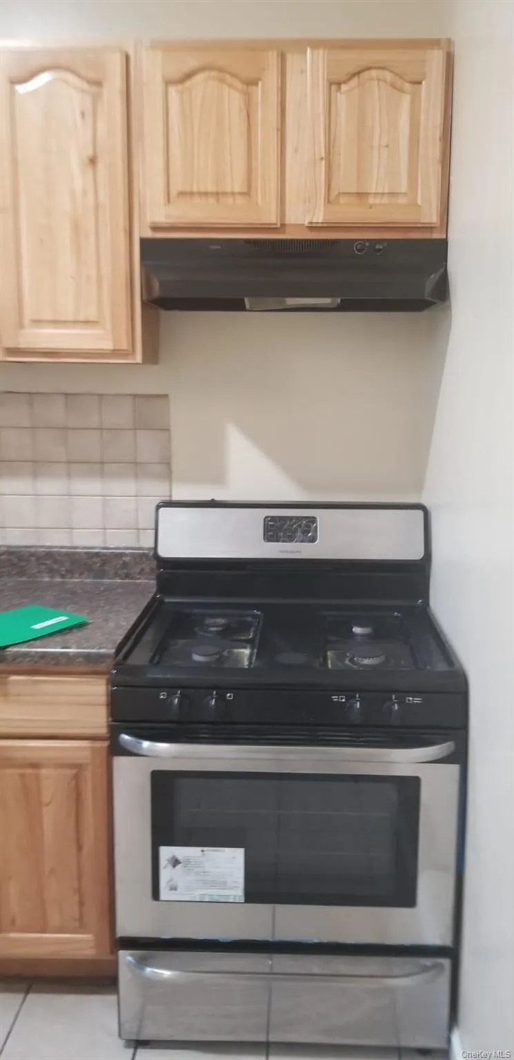 900 Belmont Avenue, New York, NY, 2 Bedrooms Bedrooms, 5 Rooms Rooms,1 BathroomBathrooms,Residential Lease,For Rent,Belmont,0,963776 900 Belmont Avenue, New York, NY, 2 Bedrooms Bedrooms, 5 Rooms Rooms,1 BathroomBathrooms,Residential Lease,For Rent,Belmont,0,963776