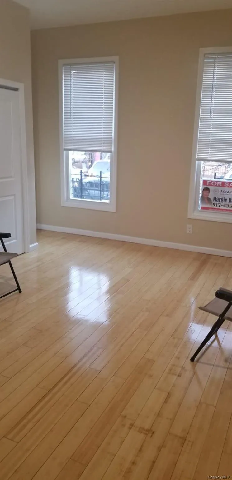 900 Belmont Avenue, New York, NY, 2 Bedrooms Bedrooms, 5 Rooms Rooms,1 BathroomBathrooms,Residential Lease,For Rent,Belmont,0,963776 900 Belmont Avenue, New York, NY, 2 Bedrooms Bedrooms, 5 Rooms Rooms,1 BathroomBathrooms,Residential Lease,For Rent,Belmont,0,963776