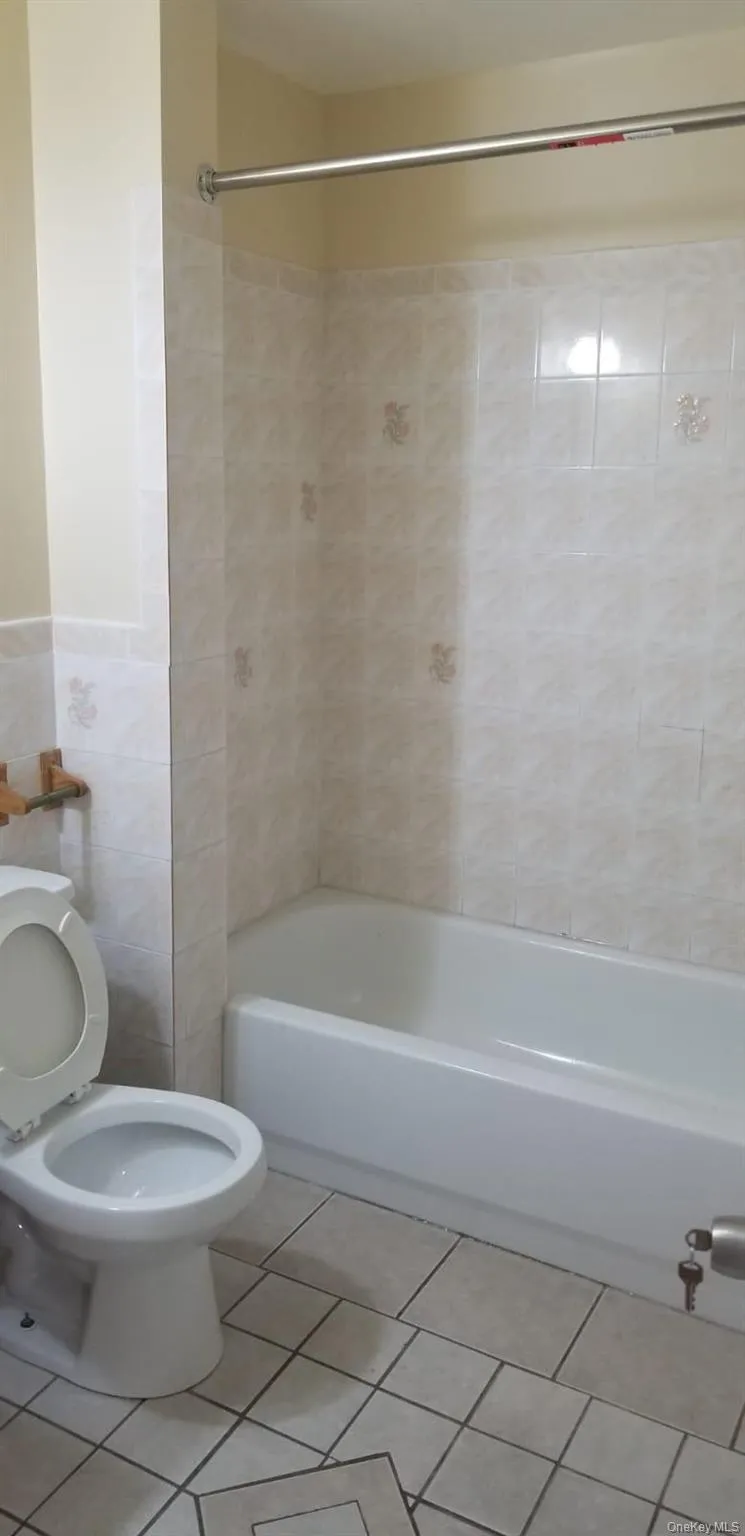900 Belmont Avenue, New York, NY, 2 Bedrooms Bedrooms, 5 Rooms Rooms,1 BathroomBathrooms,Residential Lease,For Rent,Belmont,0,963776 900 Belmont Avenue, New York, NY, 2 Bedrooms Bedrooms, 5 Rooms Rooms,1 BathroomBathrooms,Residential Lease,For Rent,Belmont,0,963776
