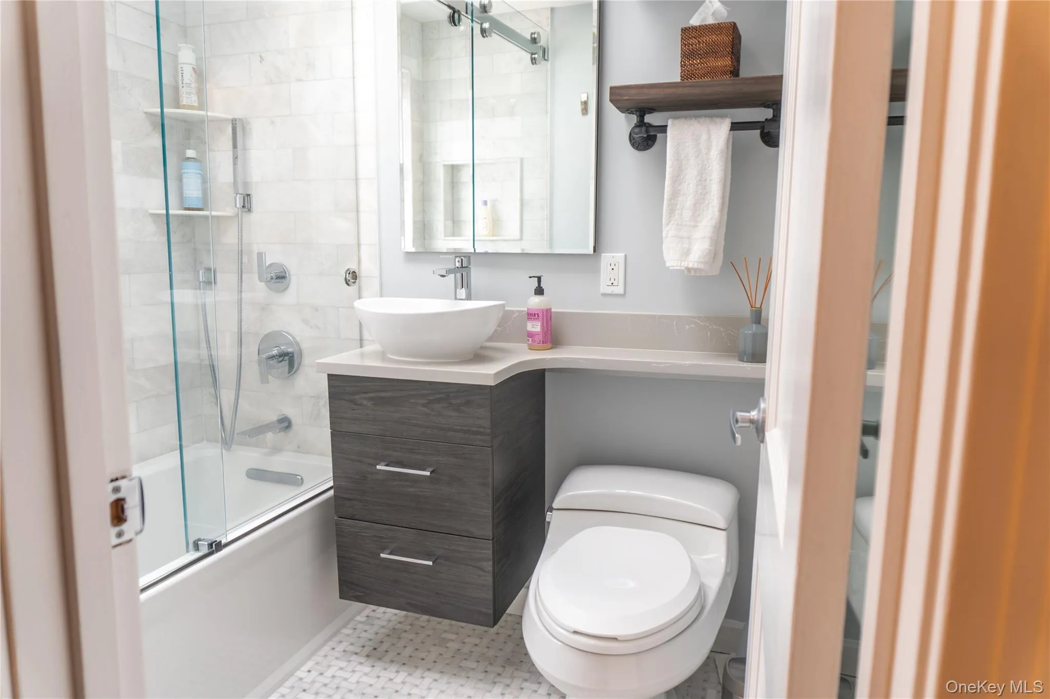 93 Beverly Road, White Plains, NY, 2 Bedrooms Bedrooms, 5 Rooms Rooms,1 BathroomBathrooms,Residential Lease,For Rent,Beverly,0,963807 93 Beverly Road, White Plains, NY, 2 Bedrooms Bedrooms, 5 Rooms Rooms,1 BathroomBathrooms,Residential Lease,For Rent,Beverly,0,963807