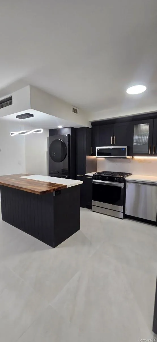 510 115th Street, New York, NY, 2 Bedrooms Bedrooms, 4 Rooms Rooms,2 BathroomsBathrooms,Residential Lease,For Rent,115th,0,963840 510 115th Street, New York, NY, 2 Bedrooms Bedrooms, 4 Rooms Rooms,2 BathroomsBathrooms,Residential Lease,For Rent,115th,0,963840