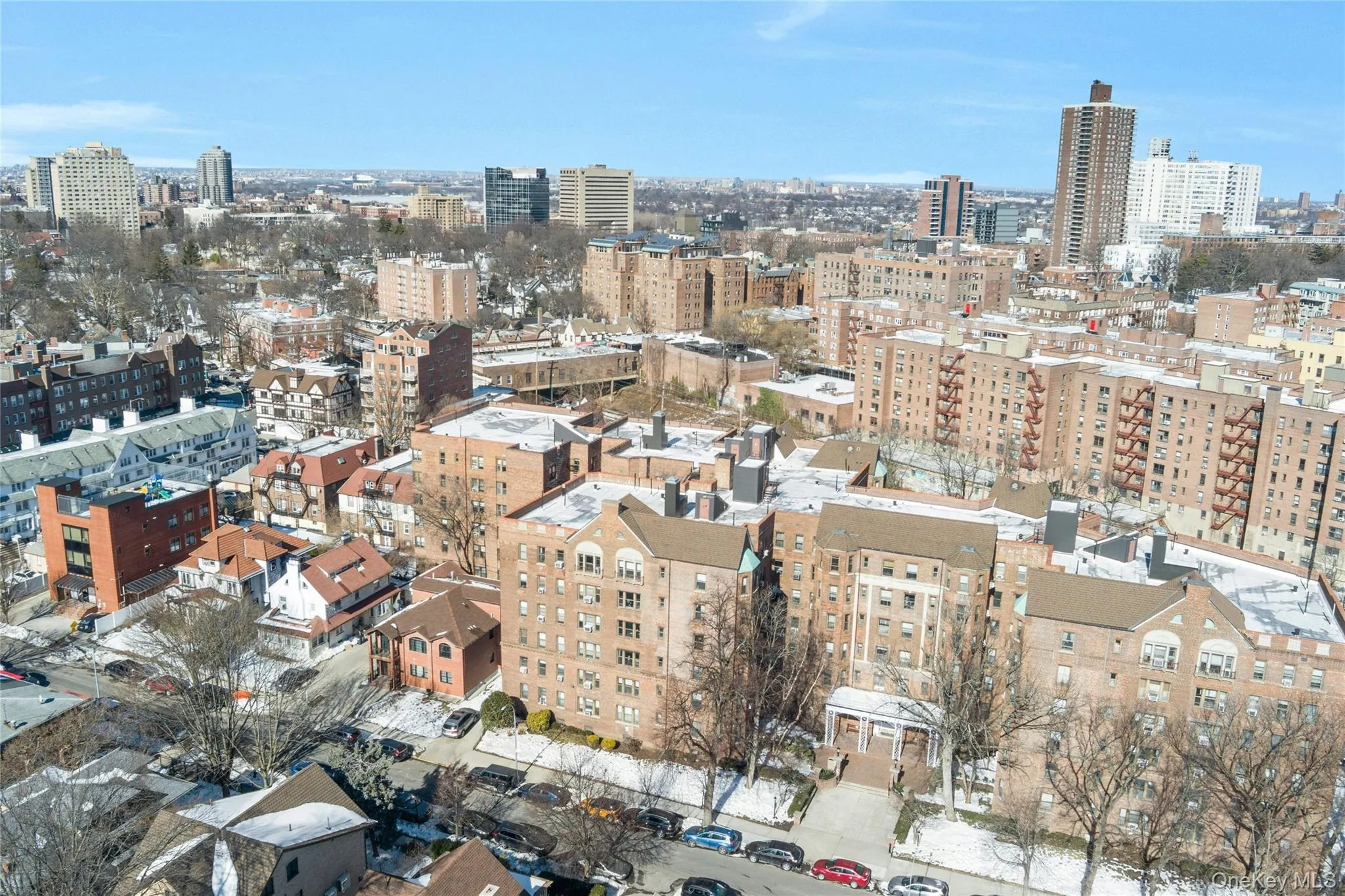 8451 Beverly Road, New York, NY, 9 Bedrooms Bedrooms, 18 Rooms Rooms,8 BathroomsBathrooms,Residential,For Rent,Beverly,0,963865 8451 Beverly Road, New York, NY, 9 Bedrooms Bedrooms, 18 Rooms Rooms,8 BathroomsBathrooms,Residential,For Rent,Beverly,0,963865