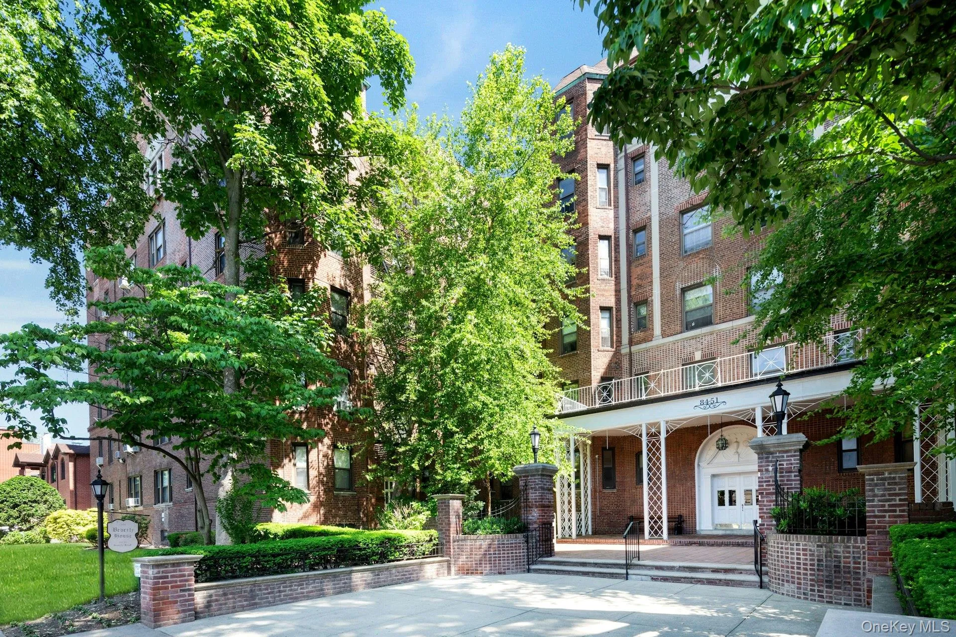 8451 Beverly Road, New York, NY, 9 Bedrooms Bedrooms, 18 Rooms Rooms,8 BathroomsBathrooms,Residential,For Rent,Beverly,0,963865 8451 Beverly Road, New York, NY, 9 Bedrooms Bedrooms, 18 Rooms Rooms,8 BathroomsBathrooms,Residential,For Rent,Beverly,0,963865
