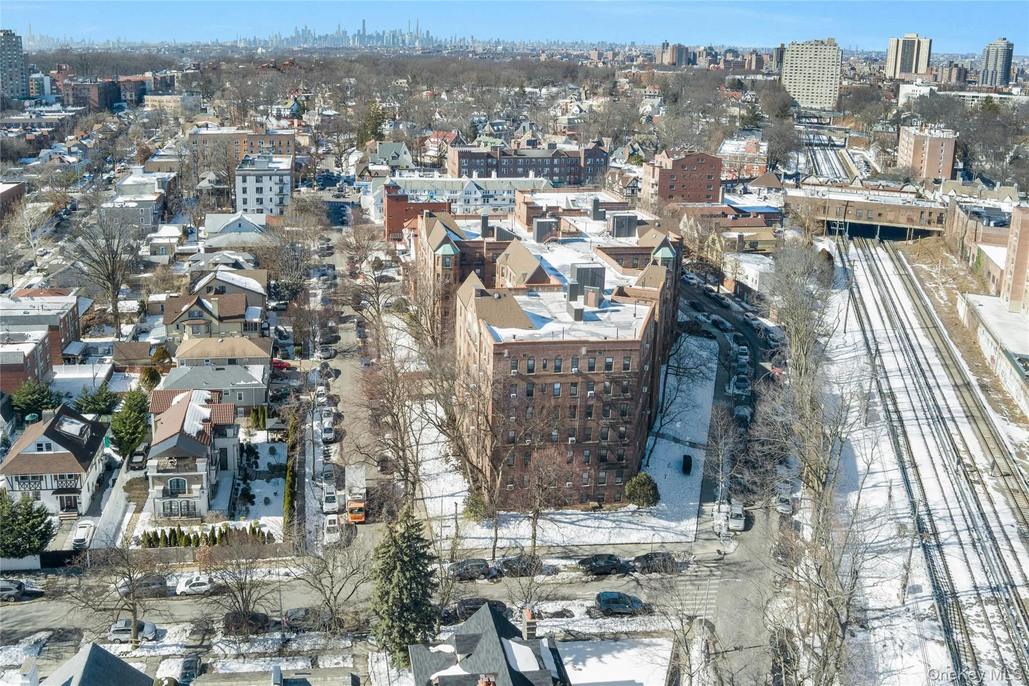 8451 Beverly Road, New York, NY, 9 Bedrooms Bedrooms, 18 Rooms Rooms,8 BathroomsBathrooms,Residential,For Rent,Beverly,0,963865 8451 Beverly Road, New York, NY, 9 Bedrooms Bedrooms, 18 Rooms Rooms,8 BathroomsBathrooms,Residential,For Rent,Beverly,0,963865