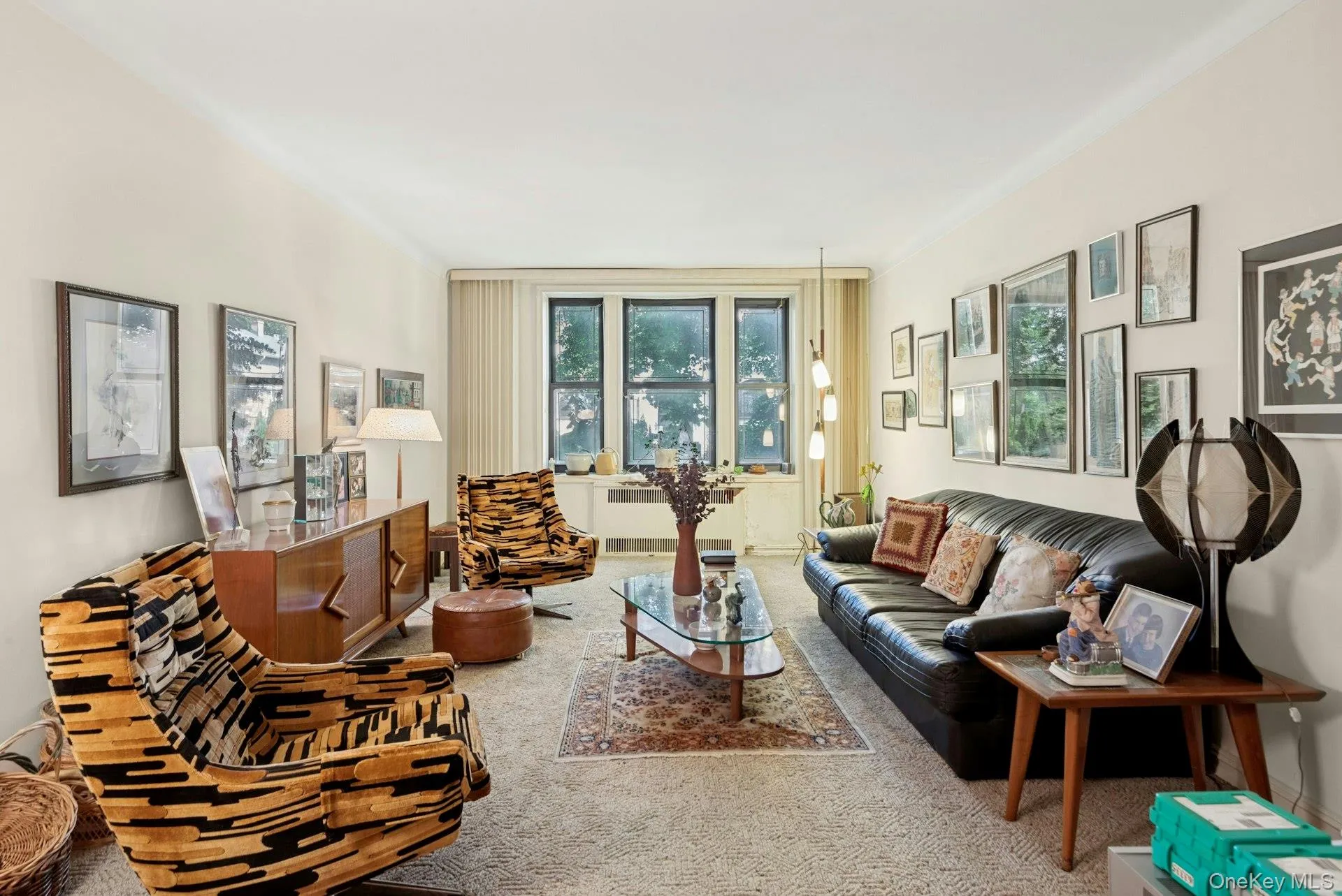8451 Beverly Road, New York, NY, 9 Bedrooms Bedrooms, 18 Rooms Rooms,8 BathroomsBathrooms,Residential,For Rent,Beverly,0,963865 8451 Beverly Road, New York, NY, 9 Bedrooms Bedrooms, 18 Rooms Rooms,8 BathroomsBathrooms,Residential,For Rent,Beverly,0,963865