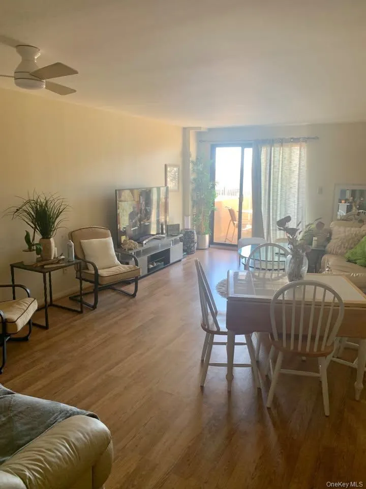 360 Shore Road, Long Beach, NY, 1 Bedroom Bedrooms, 3 Rooms Rooms,1 BathroomBathrooms,Residential Lease,For Rent,Shore,0,963897 360 Shore Road, Long Beach, NY, 1 Bedroom Bedrooms, 3 Rooms Rooms,1 BathroomBathrooms,Residential Lease,For Rent,Shore,0,963897