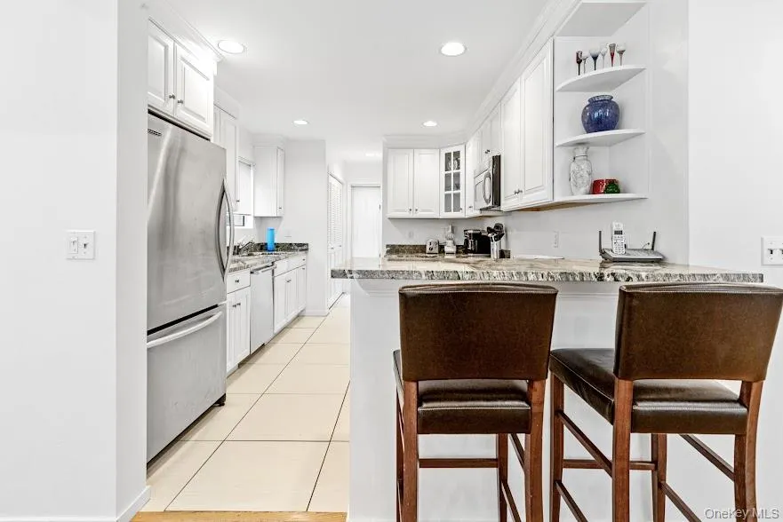 34 Park Circle, Southampton, NY, 5 Bedrooms Bedrooms, 8 Rooms Rooms,3 BathroomsBathrooms,Residential Lease,For Rent,Park,0,963909 34 Park Circle, Southampton, NY, 5 Bedrooms Bedrooms, 8 Rooms Rooms,3 BathroomsBathrooms,Residential Lease,For Rent,Park,0,963909