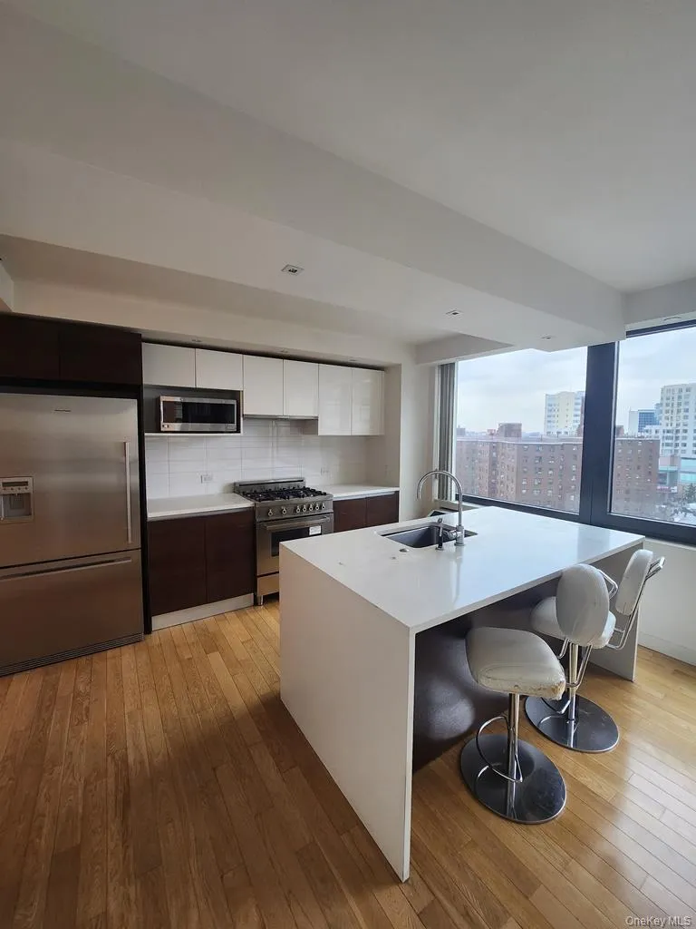 39-16 Prince Street, New York, NY, 2 Bedrooms Bedrooms, 7 Rooms Rooms,2 BathroomsBathrooms,Residential Lease,For Rent,Prince,0,963945 39-16 Prince Street, New York, NY, 2 Bedrooms Bedrooms, 7 Rooms Rooms,2 BathroomsBathrooms,Residential Lease,For Rent,Prince,0,963945