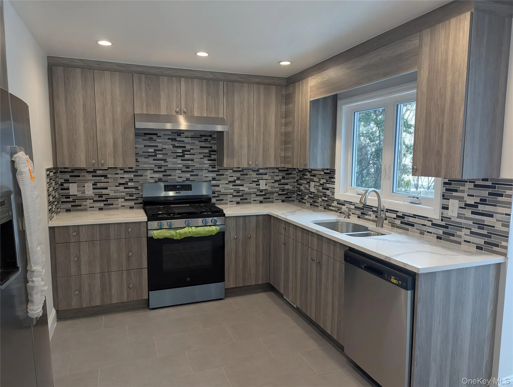 62 Forest Row, North Hempstead, NY, 4 Bedrooms Bedrooms, 11 Rooms Rooms,2 BathroomsBathrooms,Residential Lease,For Rent,Forest,0,964021 62 Forest Row, North Hempstead, NY, 4 Bedrooms Bedrooms, 11 Rooms Rooms,2 BathroomsBathrooms,Residential Lease,For Rent,Forest,0,964021