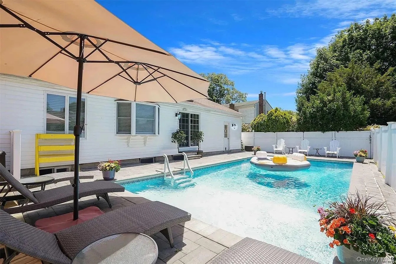 1458 Hummel Avenue, Islip, NY, 3 Bedrooms Bedrooms, 7 Rooms Rooms,2 BathroomsBathrooms,Residential,For Rent,Hummel,0,964031 1458 Hummel Avenue, Islip, NY, 3 Bedrooms Bedrooms, 7 Rooms Rooms,2 BathroomsBathrooms,Residential,For Rent,Hummel,0,964031