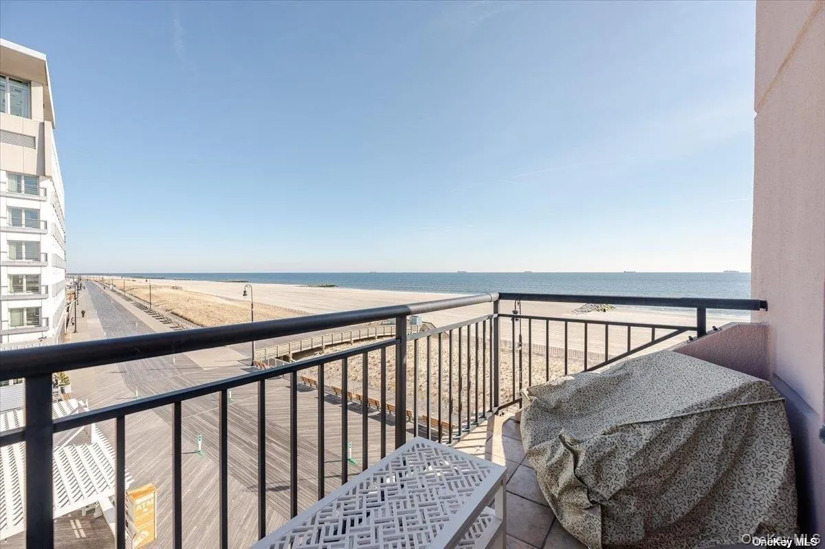 Private Oceanfront Terrace! Private Oceanfront Terrace!